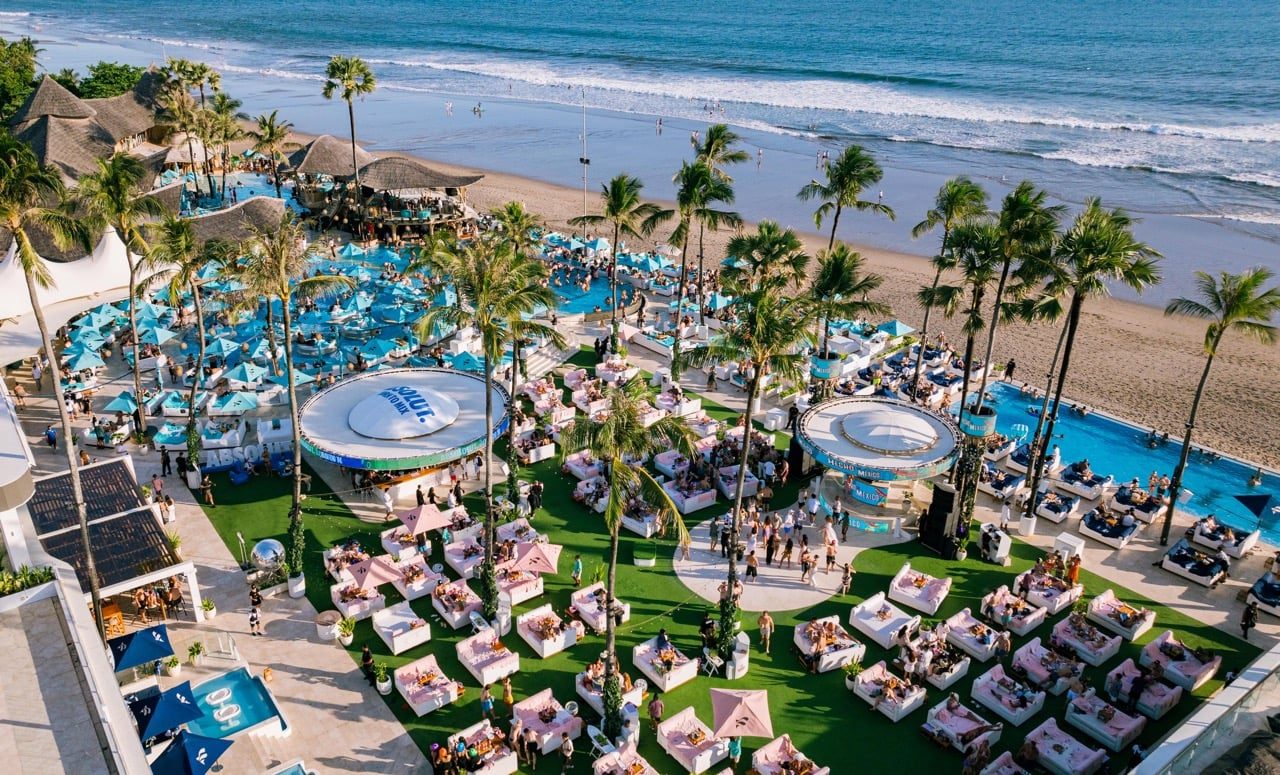 FINNS Beach Club